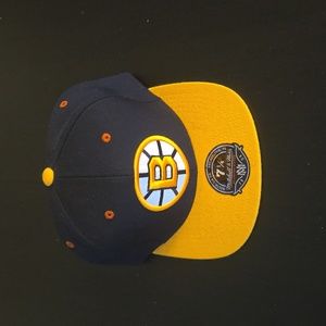Mitchell & Ness, 7 1/4, Black and Yellow